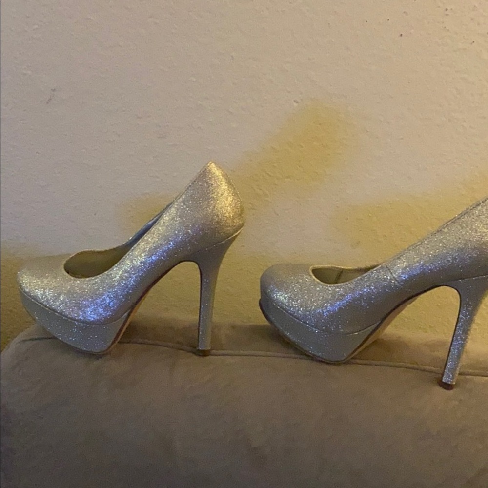 Women’s dress shoes
